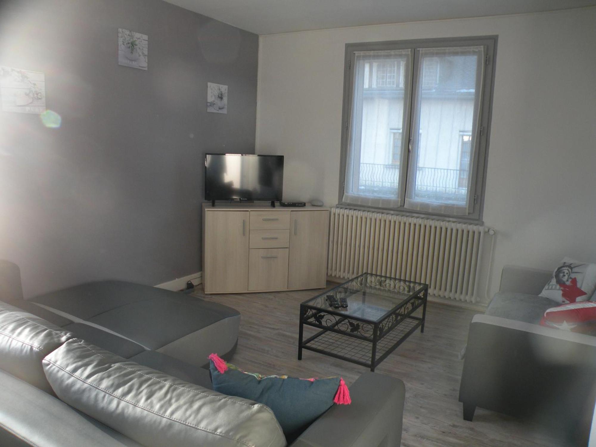 Tulipe, Appartement 5 Personnes, Entre Sancy Et Volcans D'Auvergne Orcival Exterior photo
